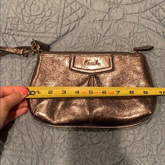 Coach wristlet - Picture 5 of 6